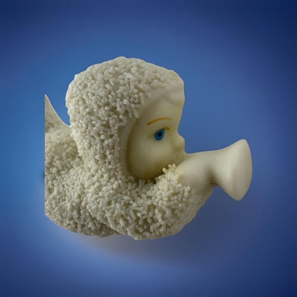 Vintage Dept 56 Snowbabies Friendship Bisque Brooch Pin 1998 2" EUC - Picture 2 of 6